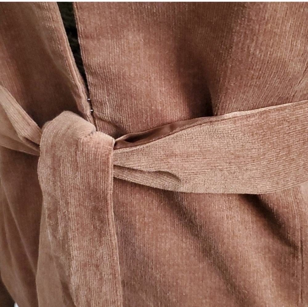 Madison Studio 2 Piece Embroidered Trim Skirt Set - Picture 3 of 13